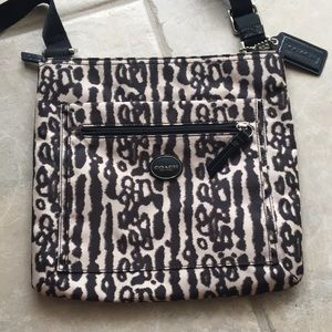 COACH Crossbody Bag Leopard Fabric ⭐️💄🕶